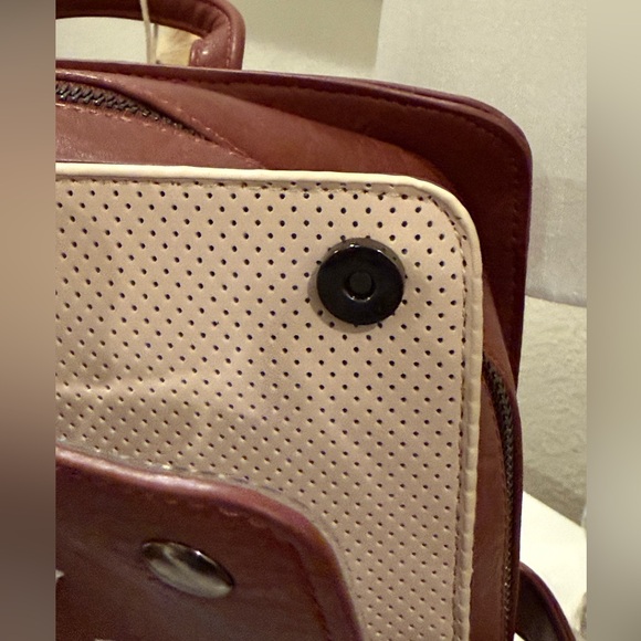 Loungefly x Beetlejuice Handbook For The Recently Deceased Pin Trader Backpack - Picture 10 of 16